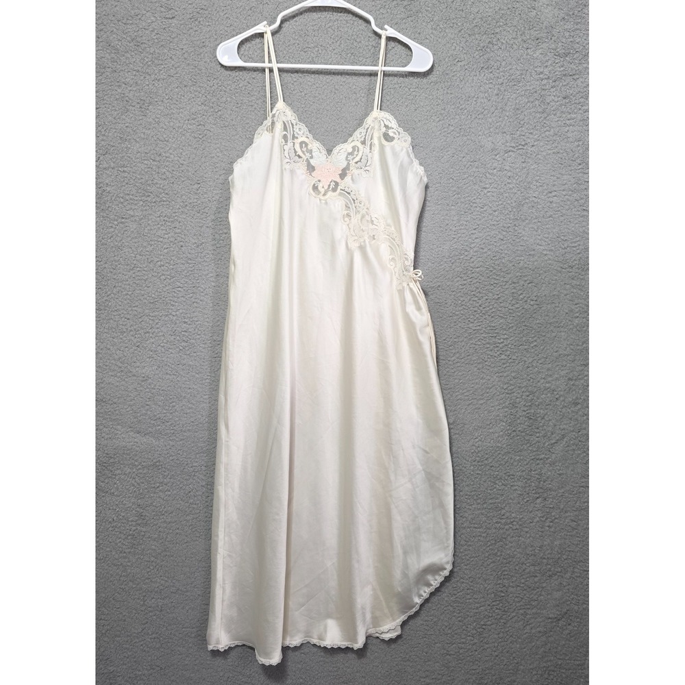 Vintage Sara Beth‎ Nightgown Embroidered Floral Appliqué Lace Beaded Trim M/L